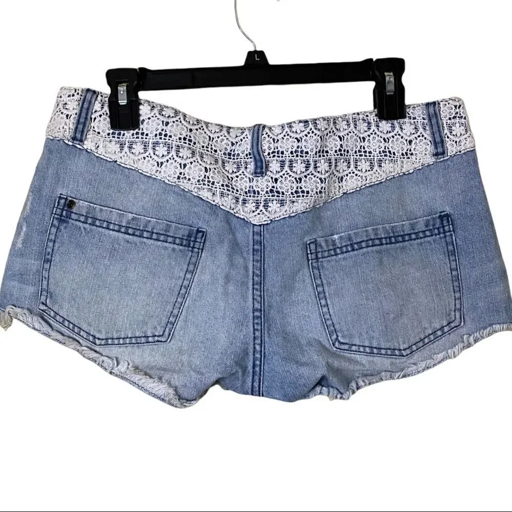 Denim Cut Off Lace Accent Shorts By Elements Size 30